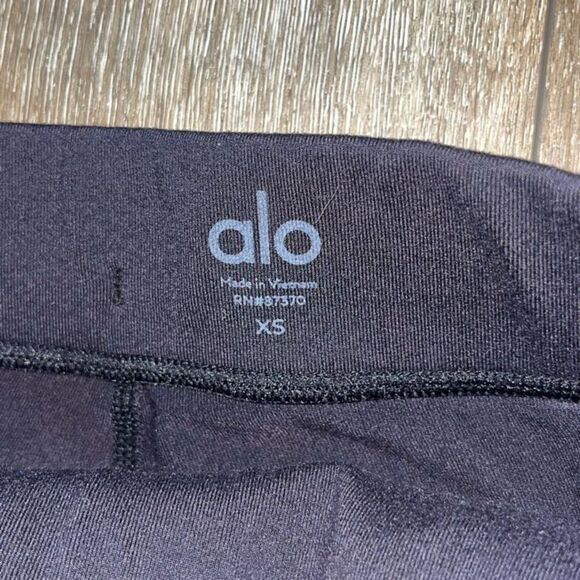 Alo Tapered Leg Leggings Womens XS Pull-On Drawstring Activewear Workout Black - Picture 5 of 5